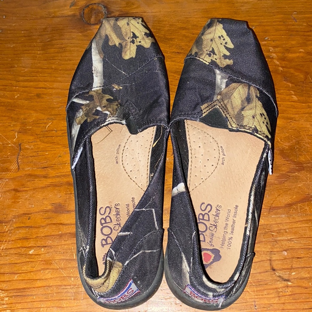 Black camo bobs